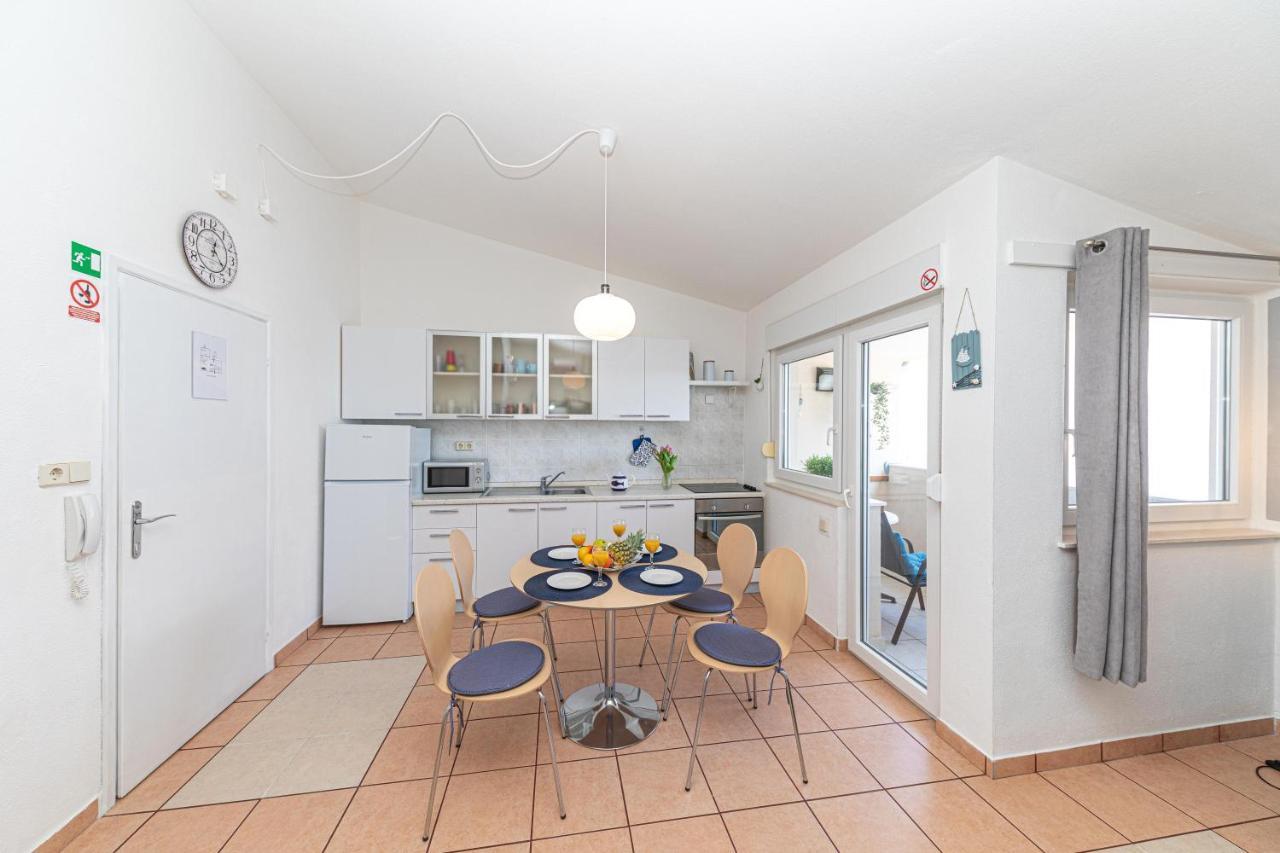 Apartment Glavica Trogir Exterior photo